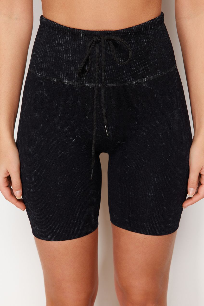 Trendyol Black Seamless Reflective Print Detailed Washed Knitted Sports Shorts/Short