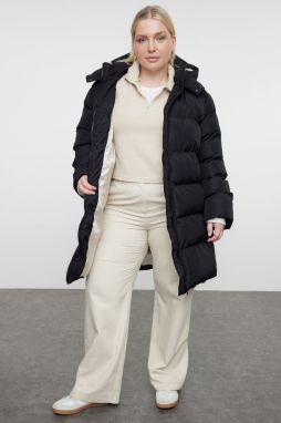 Trendyol Curve Black Regular Fit Contrast Lining Detailed Long Puffer Parka Coat