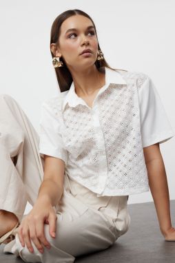 Trendyol Ecru Embroidered Crop Woven Shirt
