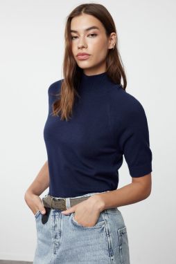 Trendyol Navy Blue Premium Yarn / Special Yarn Soft Touch Basic Knitted Blouse