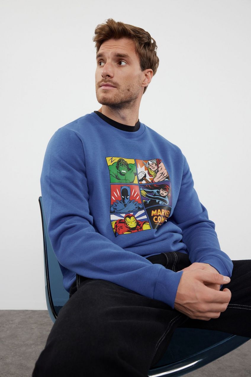 Trendyol Blue Regular Cut Marvel Licensed Sweatshirt