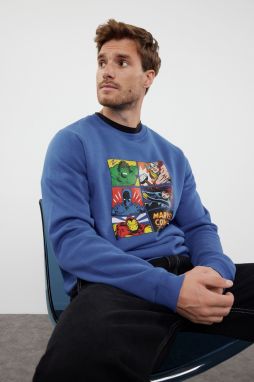 Trendyol Blue Regular Cut Marvel Licensed Sweatshirt