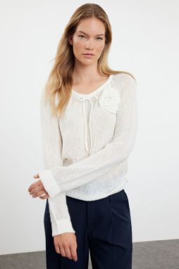 Trendyol Ecru Transparent Rose Detailed Knitwear Sweater