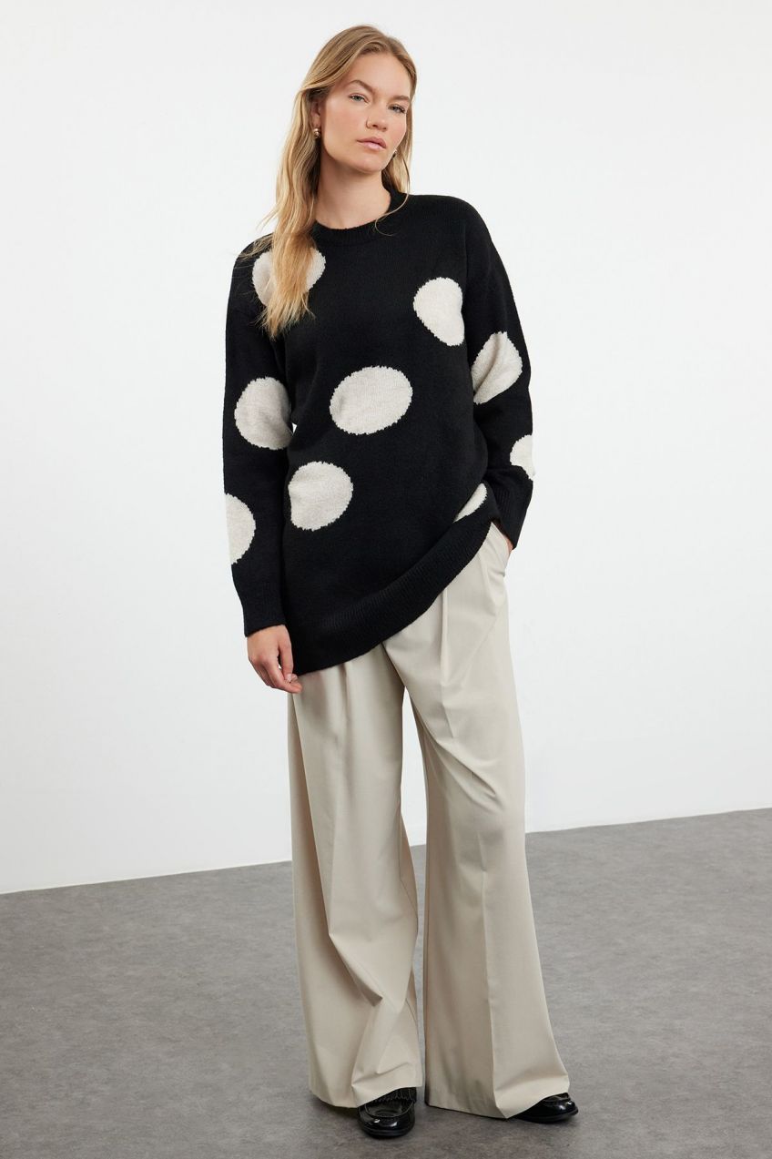 Trendyol Black Soft Textured Patterned Knitwear Sweater