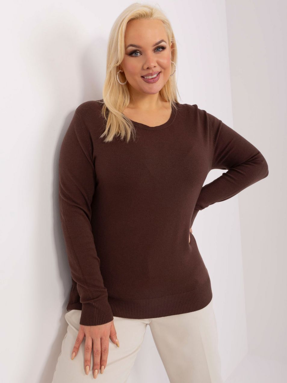 Plus size brown women's sweater with cuffs