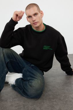 Trendyol Black Oversize/Wide Cut Fleece/Warm Embroidered Sweatshirt