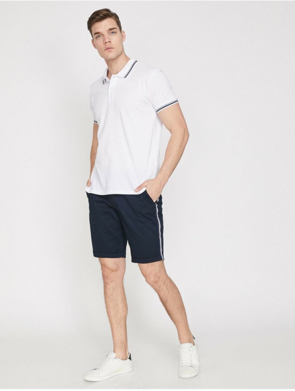 Koton Men's Navy Blue Normal Waist Shorts with Pocket Detail.