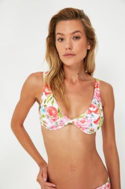 Bikiny vrchný diel Trendyol Floral patterned