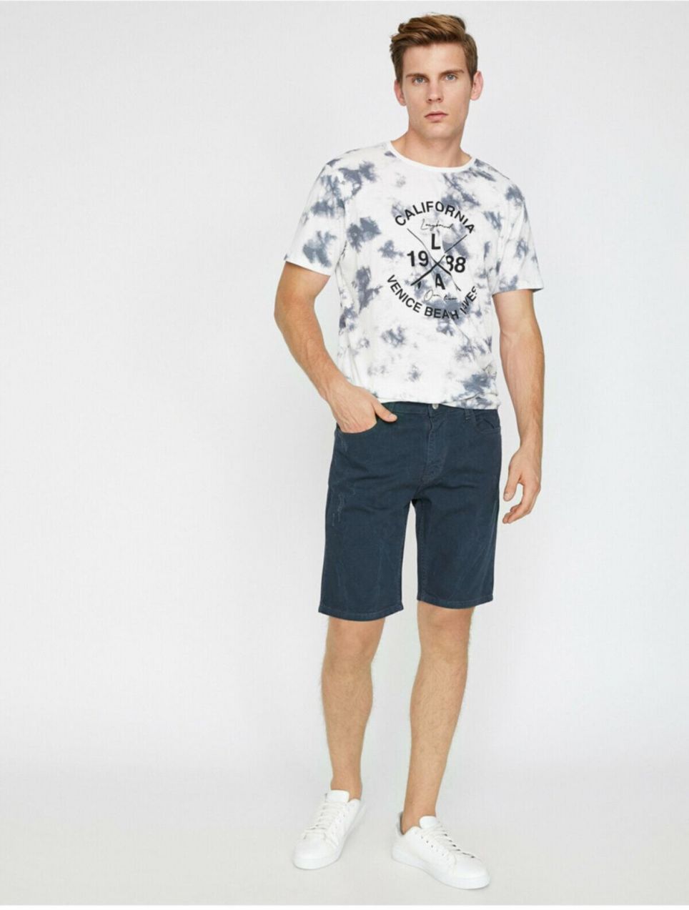 Koton Men's Blue Normal Waist Shorts with Pocket Detail