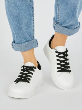 Shelvt White women's trainers