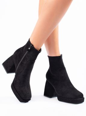 Women's ankle boots on a wide post Shelvt black