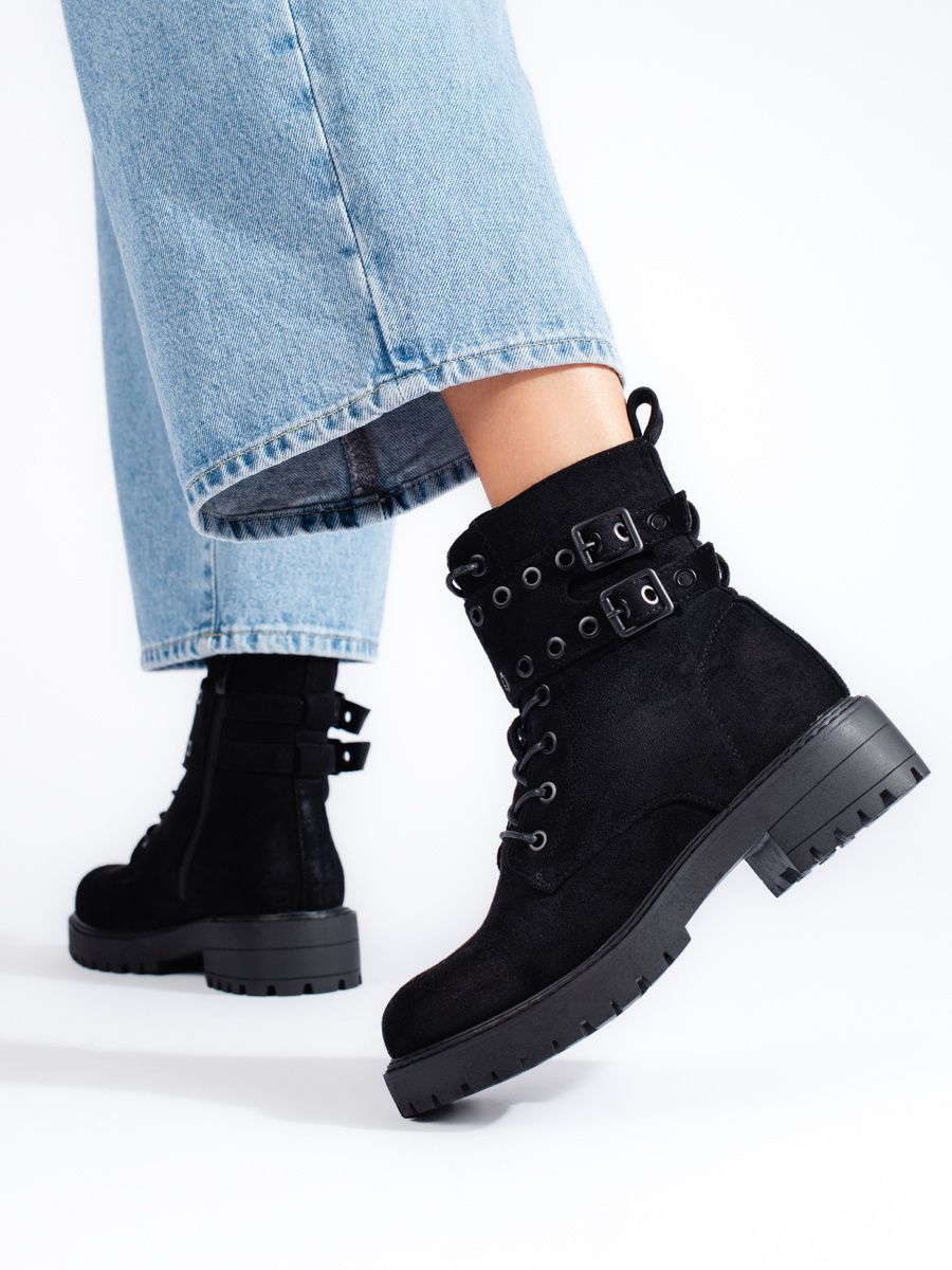 Lace-up ankle boots for women with Shelvt buckles