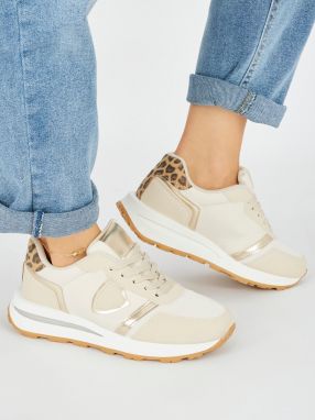 Shelvt Women's beige trainers