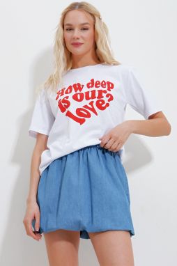 Trend Alaçatı Stili Women's White Crew Neck Front Text Printed Cotton T-Shirt