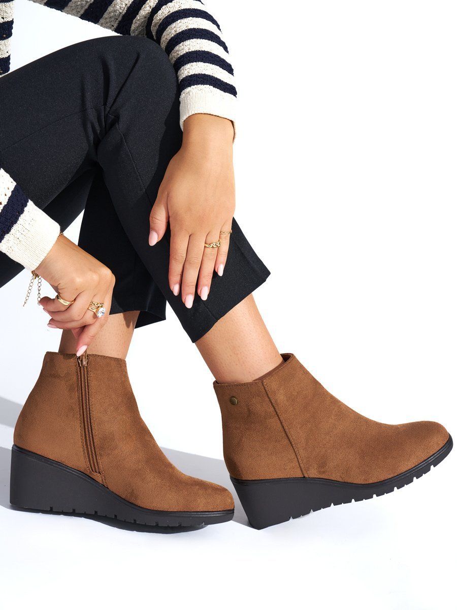 Shelvt Brown wedge boots