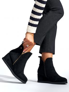 Shelvt Women's black wedge boots