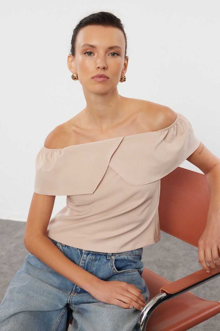 Trendyol Beige Off Shoulder Fitted Woven Blouse