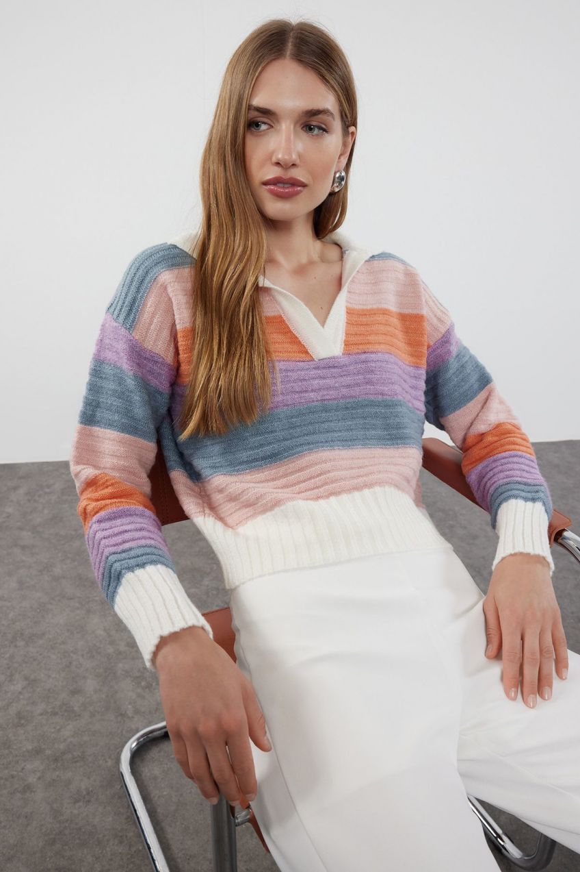 Trendyol Ecru Color Blocked Polo Neck Knitwear Sweater