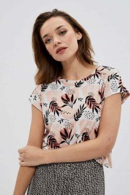 Blouse with a floral pattern