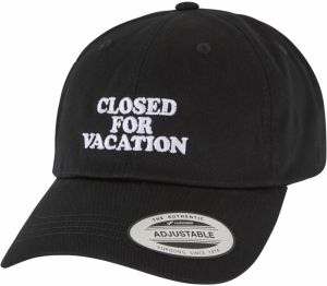 Kšiltovka Closed For Vacation Dad Cap