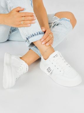 Shelvt White women's platform trainers
