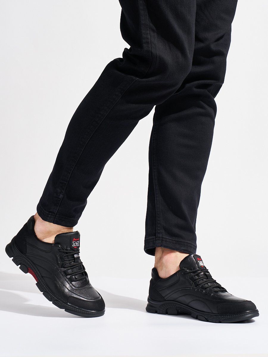 Shelvt Men's Black Sports Shoes