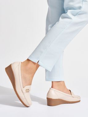 Shelvt Beige women's loafers with buckle