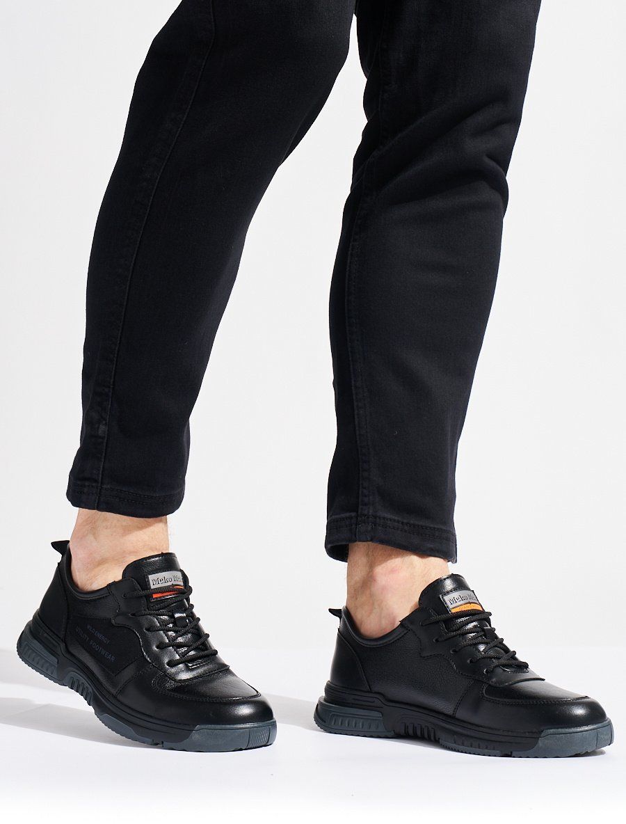 Shelvt Men's Black Sports Shoes