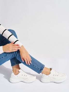 Shelvt White women's sports shoes with a thick sole