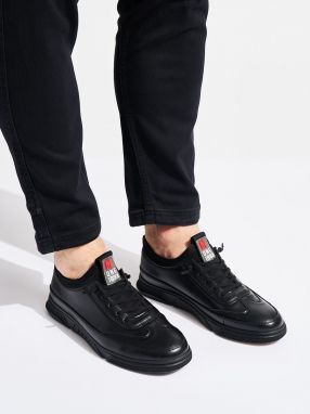 Shelvt Men's black lace-up sports shoes