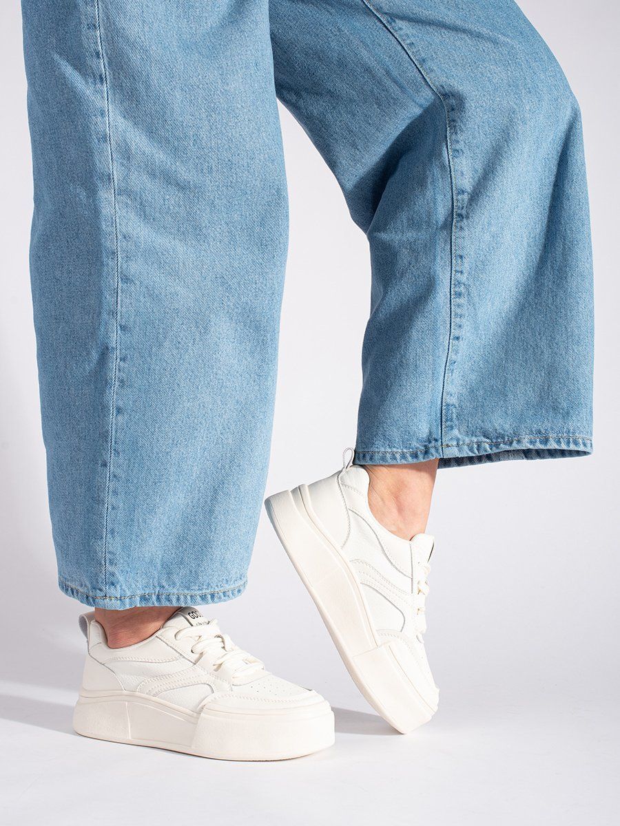 Shelvt White women's sneakers with a high sole