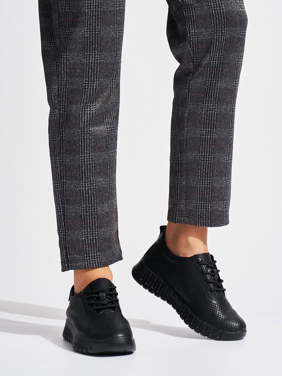 Shelvt Black openwork leather shoes by Sergio Leone