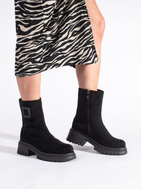 GOODIN Women's black boots with a thick sole
