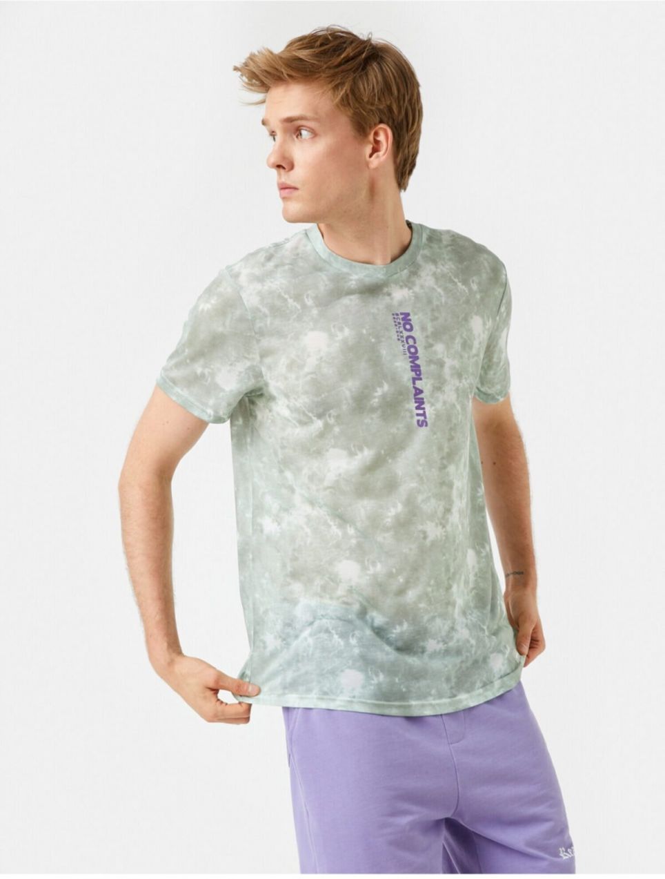 Koton Men's Green Patterned Printed T-Shirt with Slogan Detail