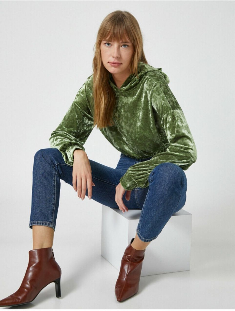 Koton Women's Hooded Velvet Crop Sweatshirt.