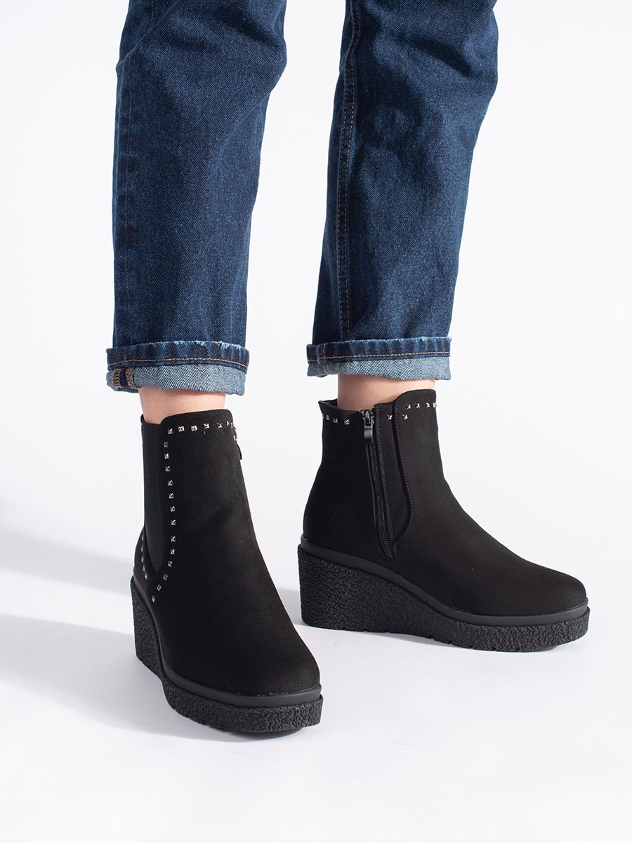 Shelvt Black suede wedge boots