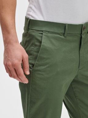 Nohavice modern khakis in straight fit with GapFlex Zelená