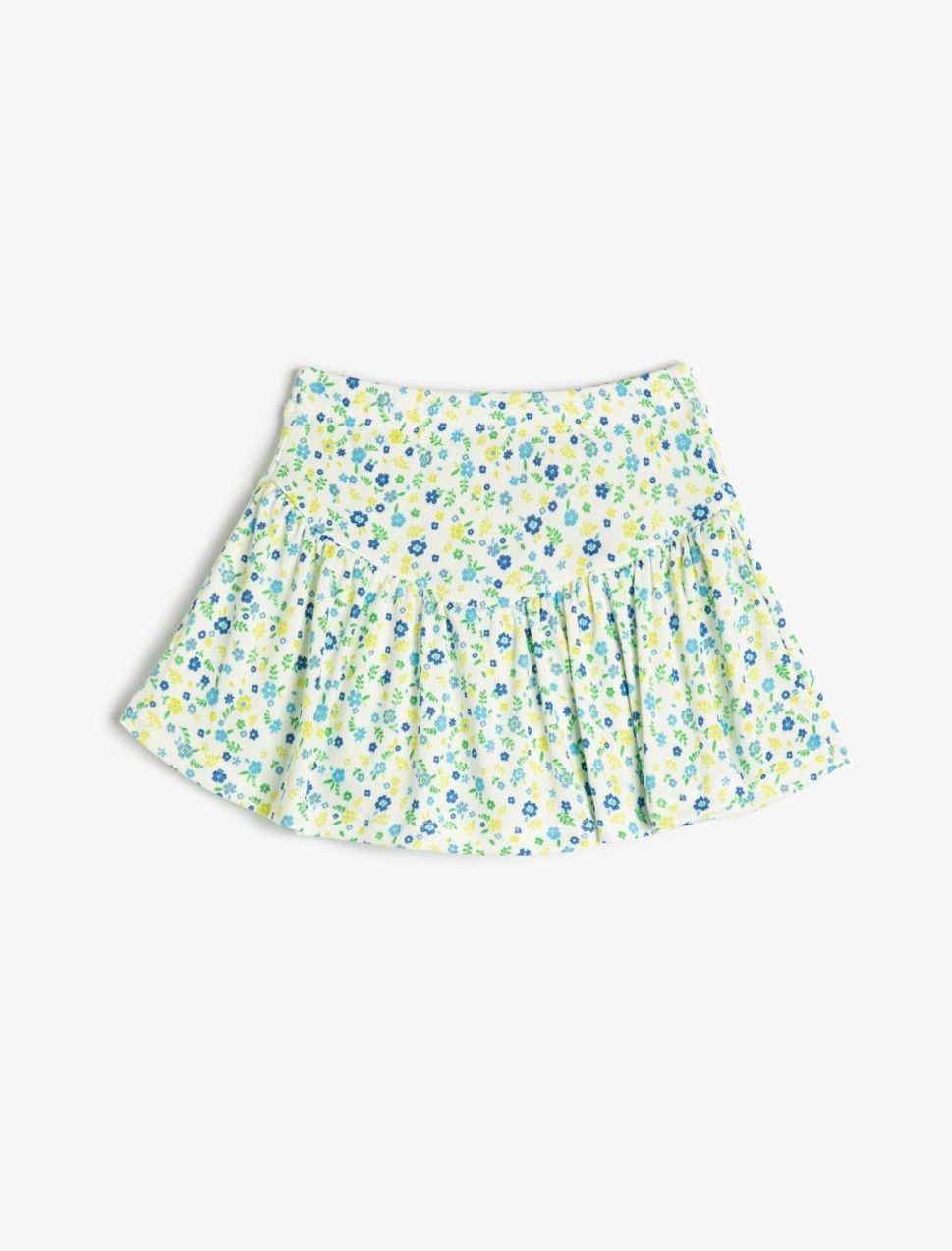 Koton Shorts with a skirt with floral ruffles and an elasticated waist with a ribbed waist.