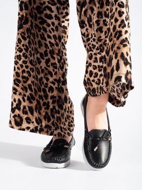SEASTAR Black loafers on a platform