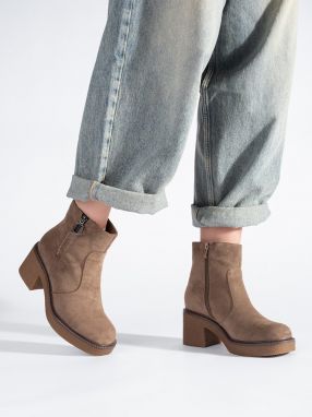 Beige suede ankle boots on a heel by Sergio Leone