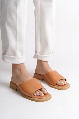 Capone Outfitters Genuine Leather Single Strap Komfort Short Heels Women's Telik