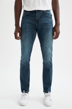 DEFACTO Sergio Regular Fit Normal Waist Pipe Leg Jean Trousers