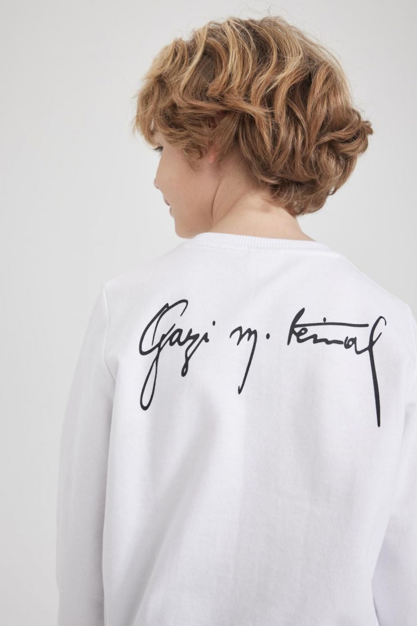 DEFACTO Boy's Atatürk Printed White Sweatshirt