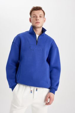 DEFACTO Oversize Fit Back Printed Stand Collar Back Printed Sweatshirt
