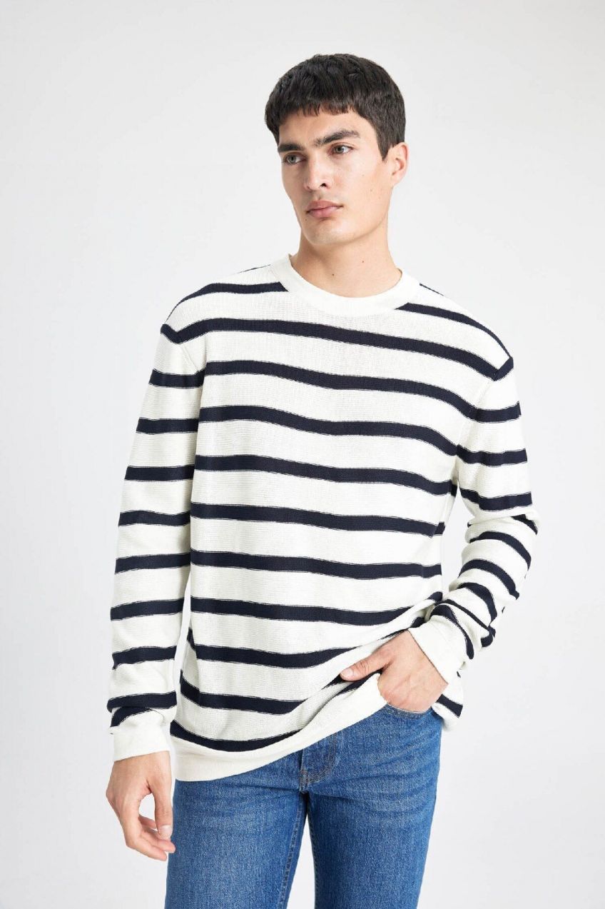DEFACTO Standard Fit Crew Neck Striped Sweater