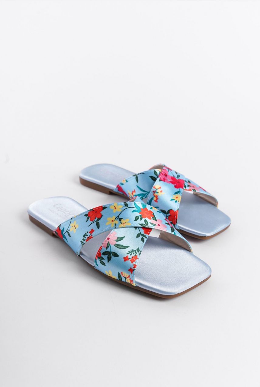 Capone Outfitters Women's Slippers