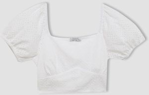 DEFACTO Fitted U Neck Embroidered Embroidery Short Sleeve Blouse