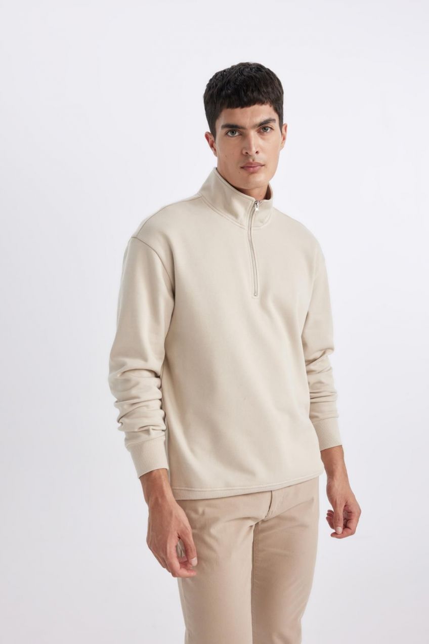 DEFACTO Comfort Fit Stand Collar Thick Fabric Sweatshirt