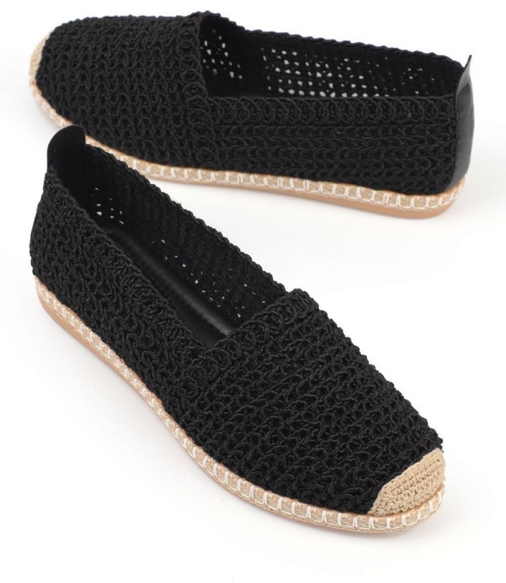 Capone Outfitters Capone Women's Oval Toe Black Slip On Thread Espadrilles