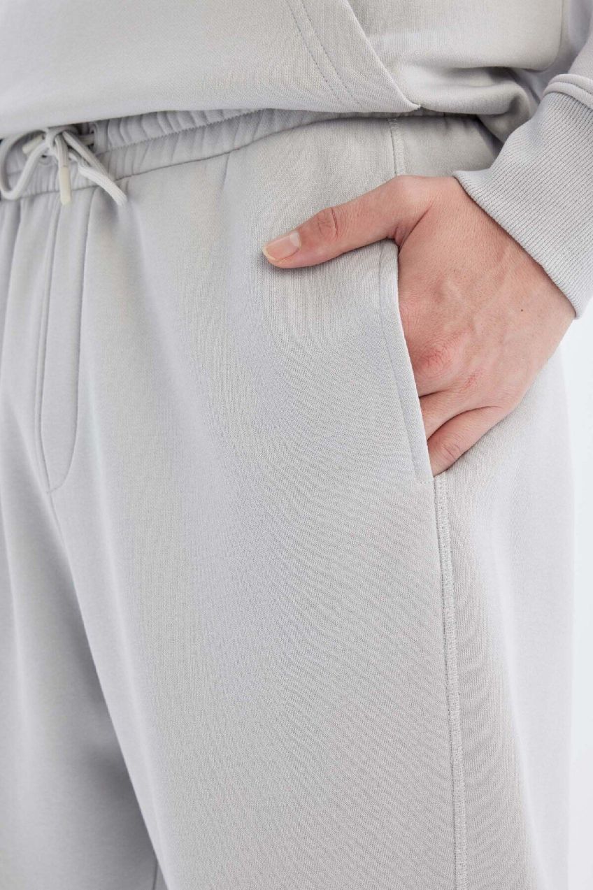 DEFACTO Regular Fit Pocket Sweatpants